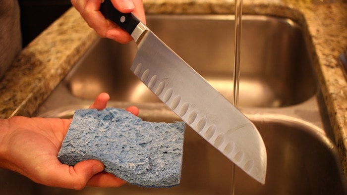 How to wash and maintain your kitchen knives?